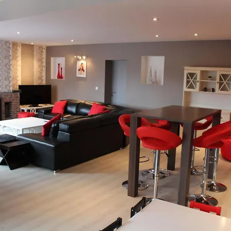 Gorgeous Group For 20 People With Sauna, Within Walking Distance Of The Beach