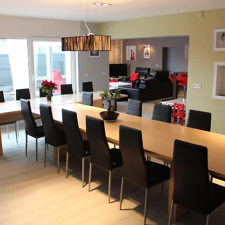 Gorgeous Group For 20 People With Sauna, Within Walking Distance Of The Beach