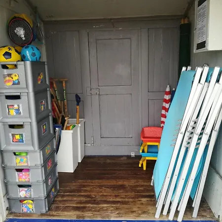Gorgeous Group For 20 People With Sauna, Within Walking Distance Of The Beach Wenduine